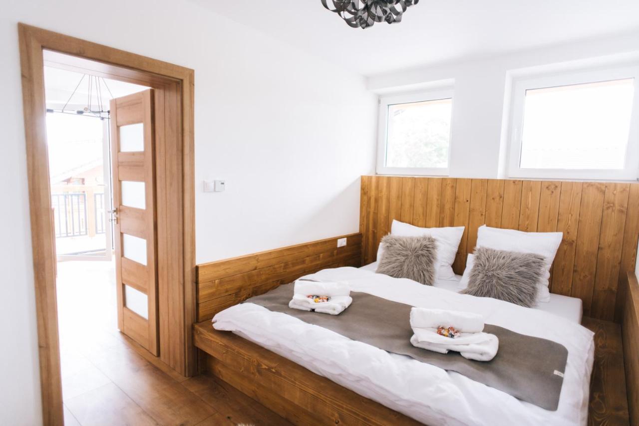 Miracle Seasons Aparthotel Lipótszentmiklós Kültér fotó