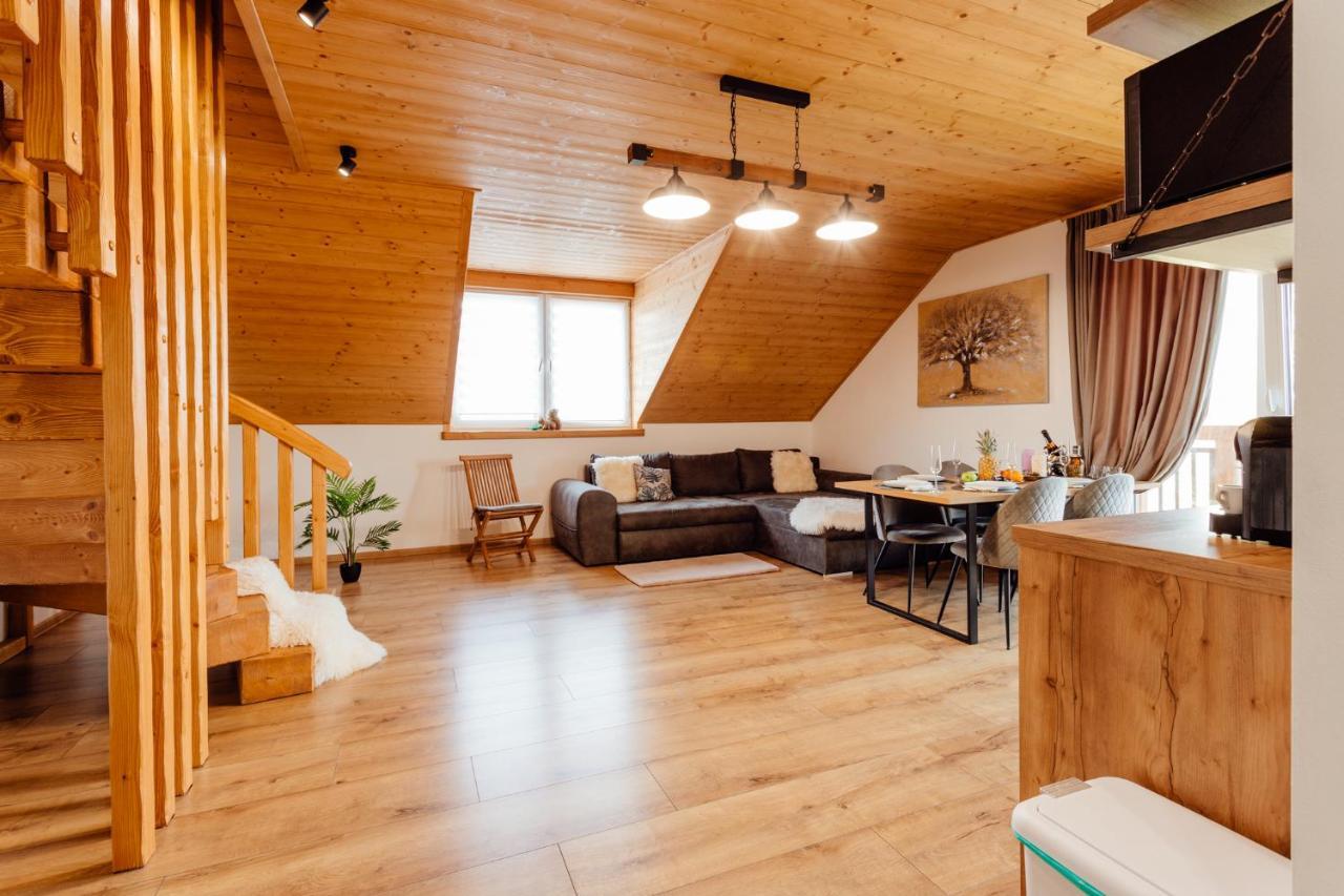 Miracle Seasons Aparthotel Lipótszentmiklós Kültér fotó