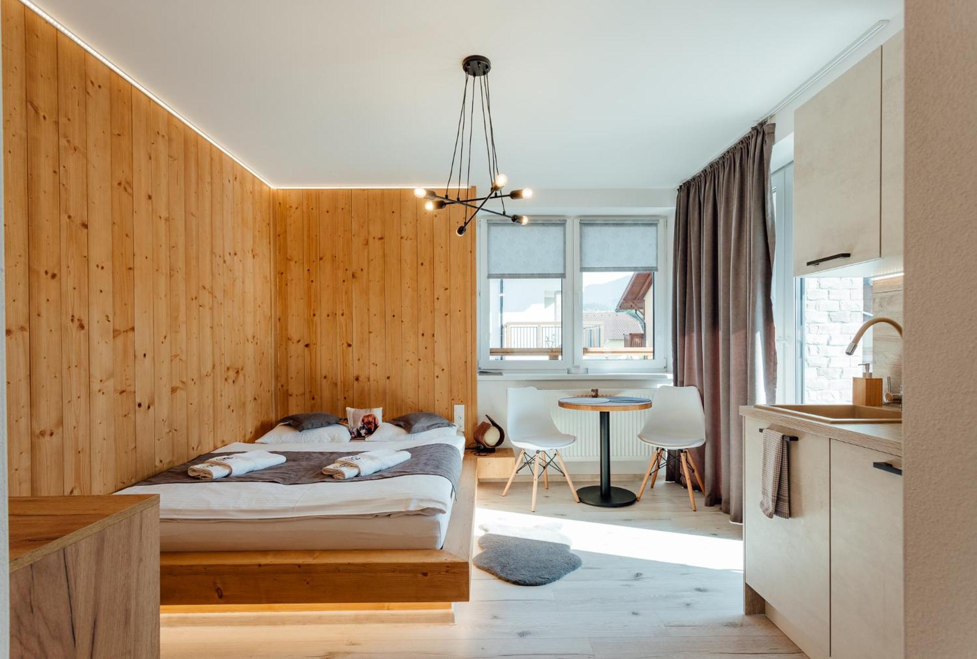 Miracle Seasons Aparthotel Lipótszentmiklós Kültér fotó