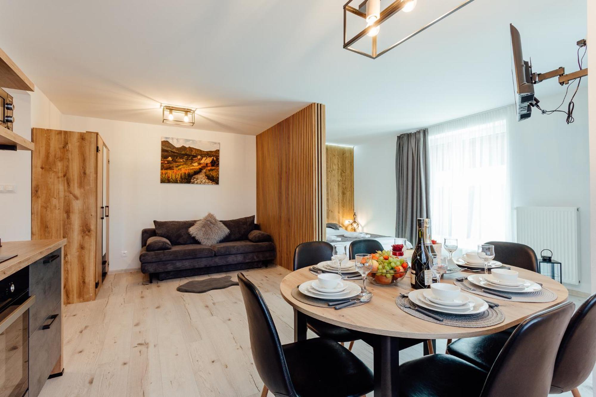 Miracle Seasons Aparthotel Lipótszentmiklós Kültér fotó