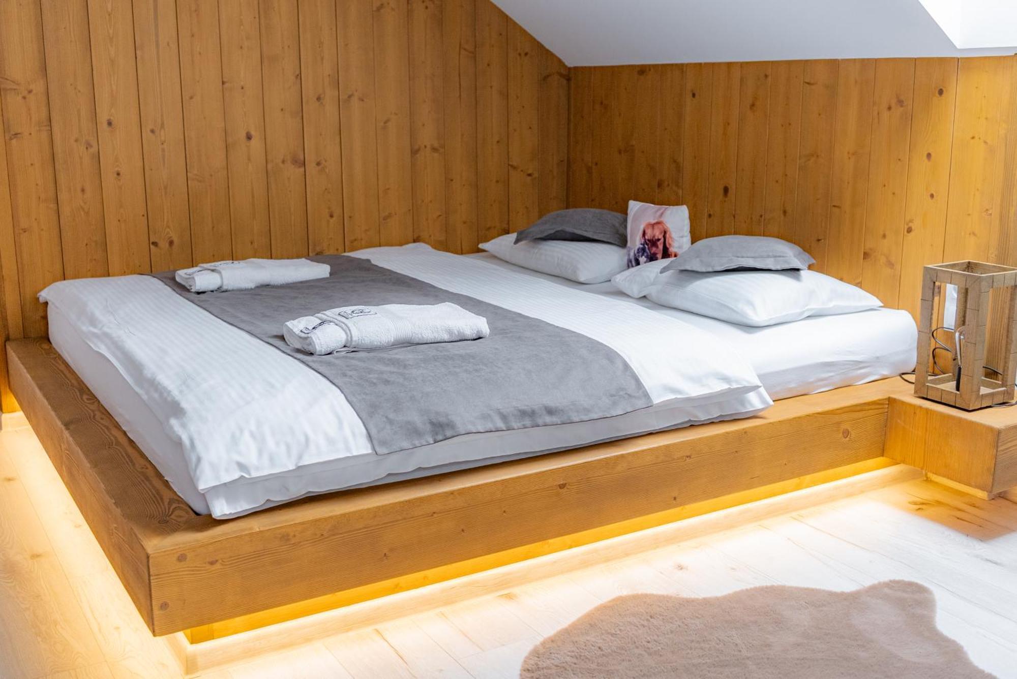 Miracle Seasons Aparthotel Lipótszentmiklós Szoba fotó